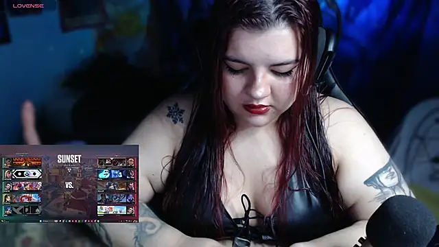 Snapshot of Annee23 chatting on 07/11/26, 07:52 Annee23 online show from 07/11/26, 07:52