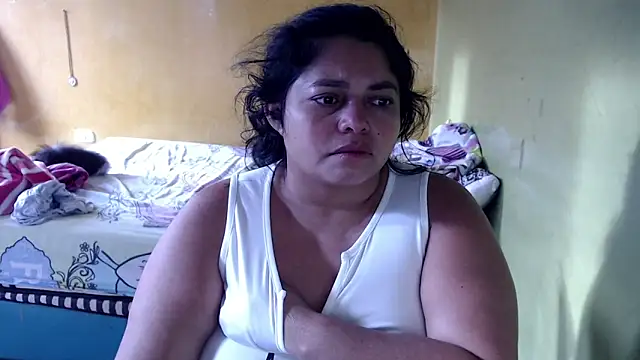Snapshot of yulieth_bbw chatting on 06/21/26, 11:49 yulieth bbw online show from 06/21/26, 11:49