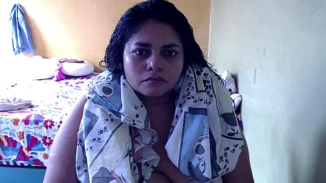 Snapshot of yulieth_bbw chatting on 10/18/25, 06:54 yulieth bbw online show from 10/18/25, 06:54