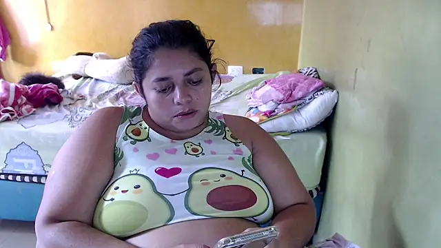 Snapshot of yulieth_bbw chatting on 07/11/26, 01:44 yulieth bbw online show from 07/11/26, 01:44
