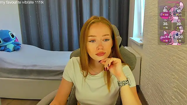 Hot Mia  online show from 05/20/26, 09:17