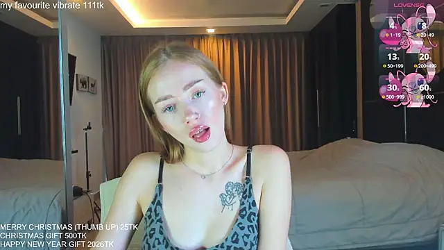 Hot Mia  online show from 01/08/26, 07:03