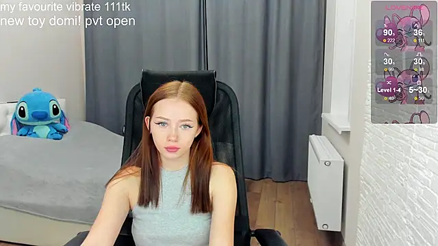 Snapshot of Hot_Mia_ chatting on 12/02/24, 01:52 Hot Mia online show from 12/02/24, 01:52