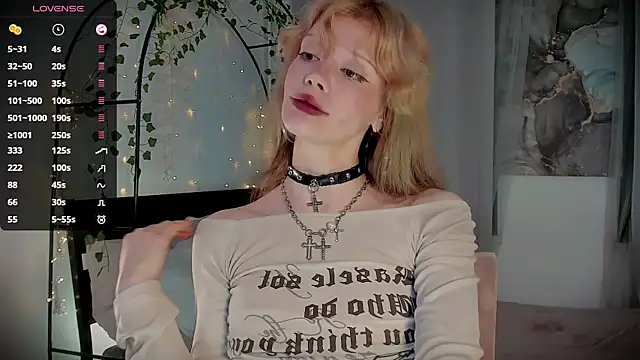 boobsybootie online show from 06/17/26, 09:14