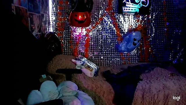 JINX 26 online show from 10/31/25, 01:02