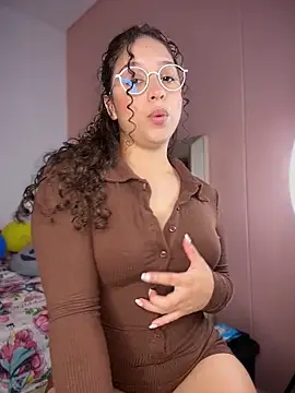 Shara dreams online show from 06/22/26, 12:49