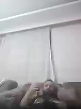 Snapshot of Yaramaz331 chatting on 03/19/25, 05:17 Yaramaz331 online show from 03/19/25, 05:17