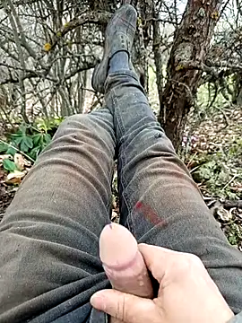 Snapshot of Yaramaz331 chatting on 03/31/26, 11:34 Yaramaz331 online show from 03/31/26, 11:34