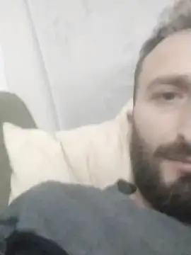 Snapshot of Yaramaz331 chatting on 03/20/25, 04:42 Yaramaz331 online show from 03/20/25, 04:42