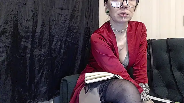 alexandra zaryanova online show from 10/30/25, 03:42