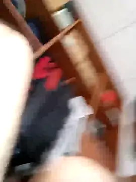 Snapshot of Luckyan10 chatting on 11/06/25, 10:41 Luckyan10 online show from 11/06/25, 10:41