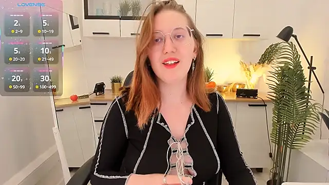 Charmy Gracy online show from 04/08/26, 11:33