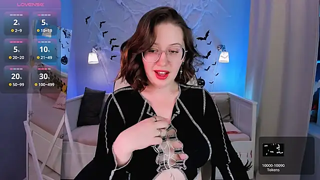 Snapshot of Charmy_Gracy chatting on 10/29/25, 11:31 Charmy Gracy online show from 10/29/25, 11:31