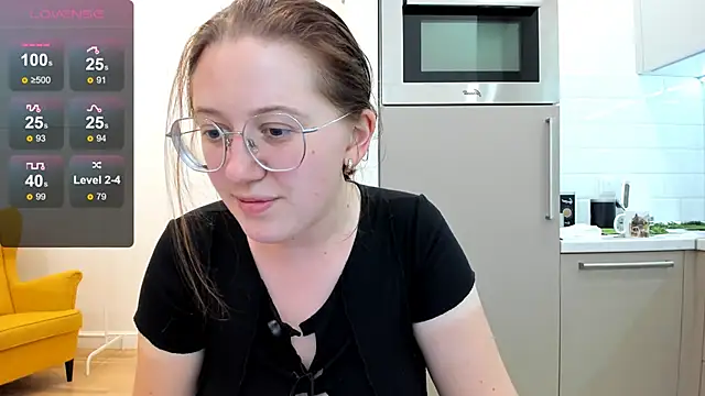 Snapshot of Charmy_Gracy chatting on 06/10/26, 07:04 Charmy Gracy online show from 06/10/26, 07:04