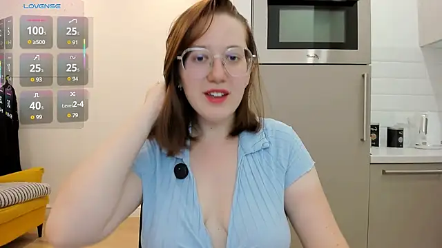 Snapshot of Charmy_Gracy chatting on 07/11/26, 10:59 Charmy Gracy online show from 07/11/26, 10:59