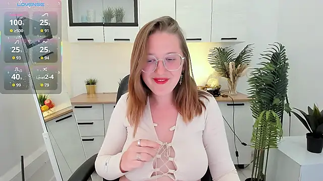 Charmy Gracy online show from 04/19/26, 12:50