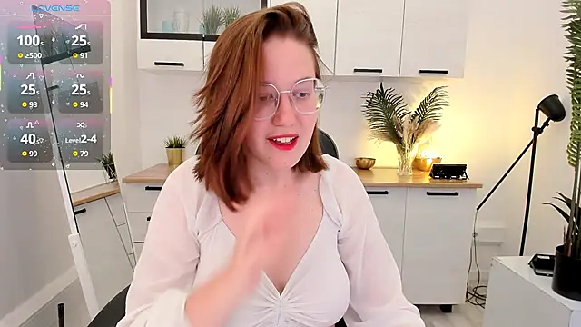 Charmy Gracy online show from 05/17/26, 12:27