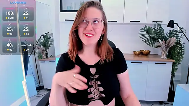 Snapshot of Charmy_Gracy chatting on 02/26/26, 12:05 Charmy Gracy online show from 02/26/26, 12:05