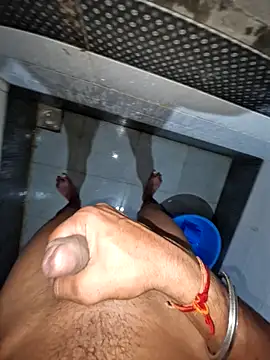 Snapshot of breejs chatting on 02/15/26, 12:48 breejs online show from 02/15/26, 12:48