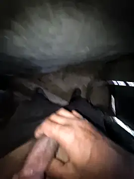 Snapshot of breejs chatting on 10/30/25, 06:55 breejs online show from 10/30/25, 06:55