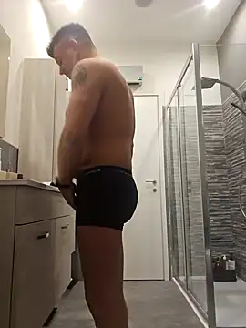 Snapshot of kekko-1982 chatting on 01/07/25, 08:13 kekko-1982 online show from 01/07/25, 08:13