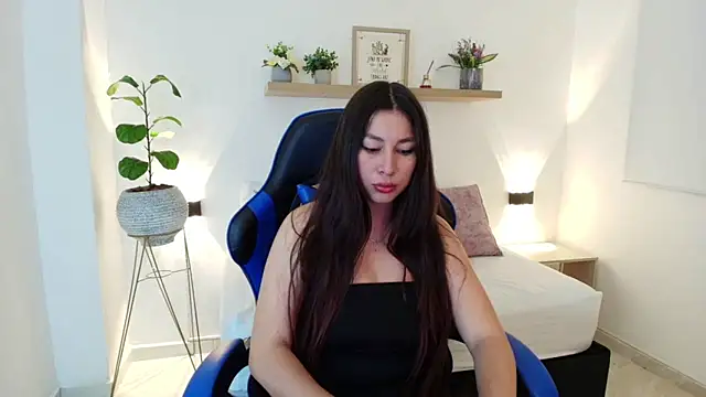 bella 99  online show from 04/29/26, 11:25