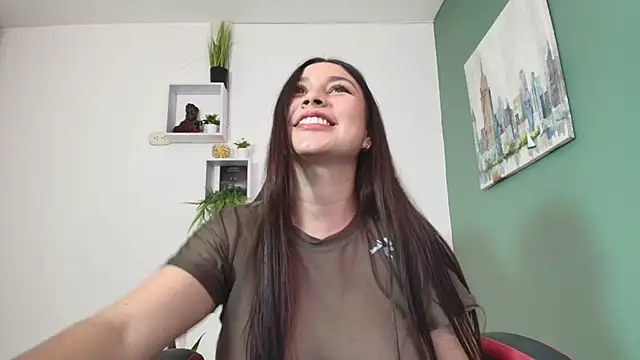 Snapshot of bella_99_ chatting on 01/24/25, 03:34 bella 99 online show from 01/24/25, 03:34