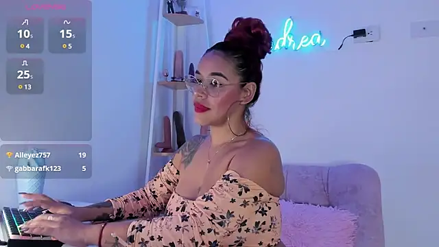 andrea lopezz  online show from 03/07/25, 01:42