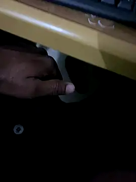 Snapshot of MALEHYPER chatting on 09/15/25, 05:46 MALEHYPER online show from 09/15/25, 05:46