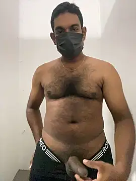 Snapshot of MALEHYPER chatting on 10/10/25, 01:01 MALEHYPER online show from 10/10/25, 01:01