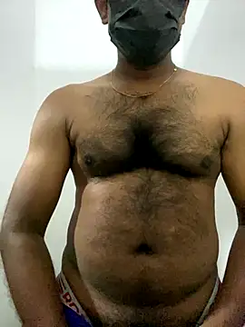 Snapshot of MALEHYPER chatting on 10/07/25, 01:56 MALEHYPER online show from 10/07/25, 01:56