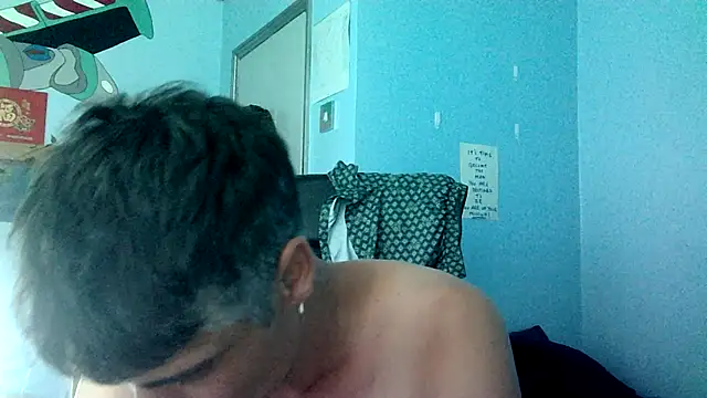 Snapshot of houseofbrats chatting on 06/29/26, 12:05 houseofbrats online show from 06/29/26, 12:05