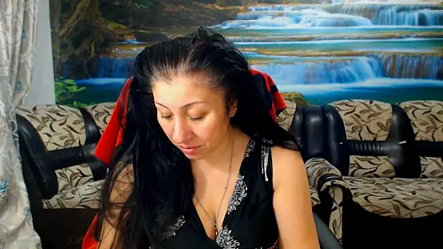 Snapshot of MoistMady chatting on 04/05/26, 01:45 MoistMady online show from 04/05/26, 01:45
