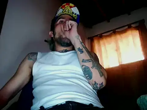 Snapshot of Christian_Stiven1 chatting on 02/22/25, 05:02 Christian Stiven1 online show from 02/22/25, 05:02