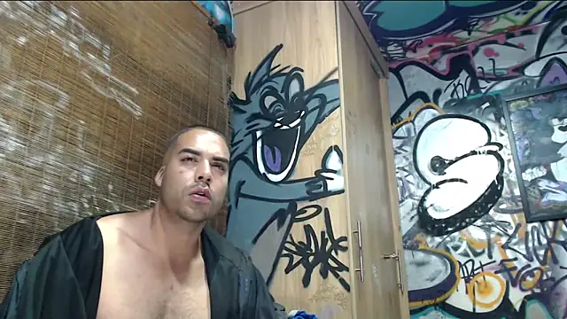 Snapshot of Justin_Frank chatting on 06/11/26, 02:22 Justin Frank online show from 06/11/26, 02:22