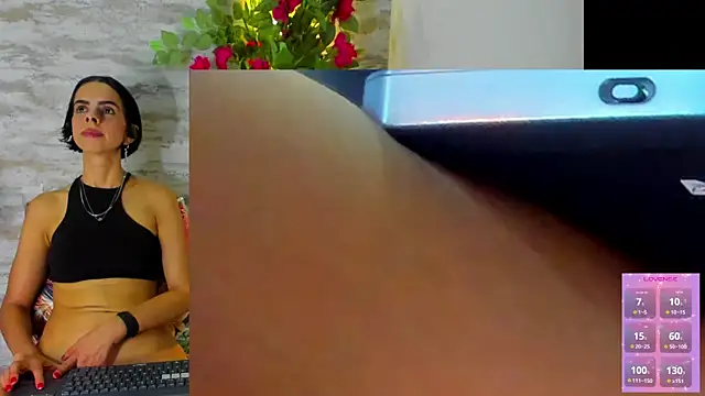 Amelia Myers online show from 12/04/25, 10:53