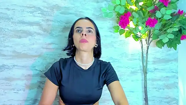 Amelia Myers online show from 10/04/25, 07:48