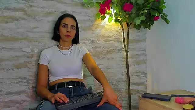 Amelia Myers online show from 10/11/25, 08:10