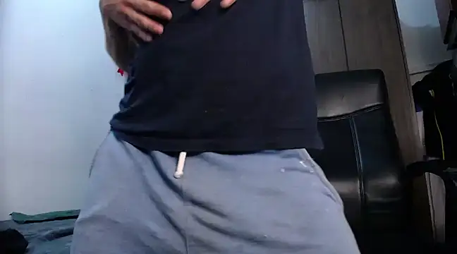 Snapshot of ricksamm chatting on 01/31/25, 01:01 ricksamm online show from 01/31/25, 01:01