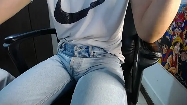 Snapshot of ricksamm chatting on 12/18/25, 05:06 ricksamm online show from 12/18/25, 05:06