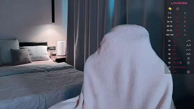 elinanortas online show from 11/30/25, 05:41