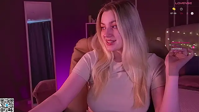 Snapshot of elinanortas chatting on 03/21/25, 07:22 elinanortas online show from 03/21/25, 07:22