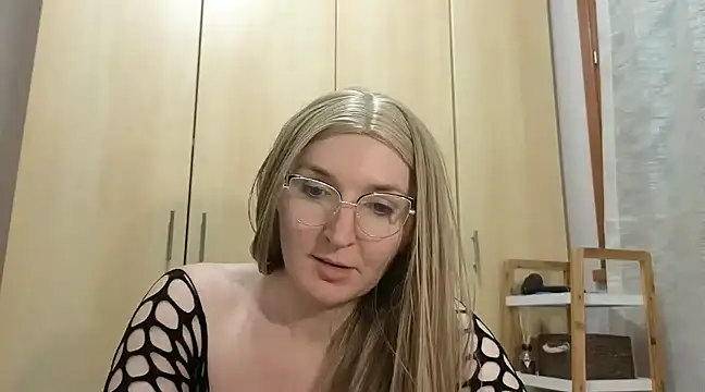 Snapshot of vanda26hot chatting on 02/27/25, 08:31 vanda26hot online show from 02/27/25, 08:31