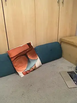 Snapshot of vanda26hot chatting on 03/17/25, 04:08 vanda26hot online show from 03/17/25, 04:08