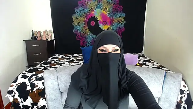 evelyn  salah online show from 11/28/25, 11:49