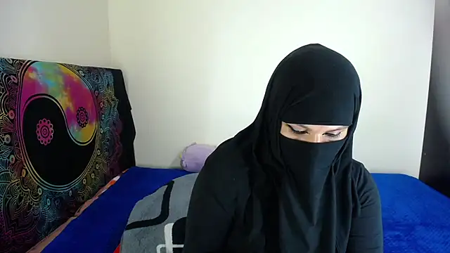 evelyn  salah online show from 04/21/26, 01:42