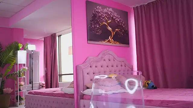 Snapshot of AshleySinn chatting on 11/08/25, 11:14 AshleySinn online show from 11/08/25, 11:14