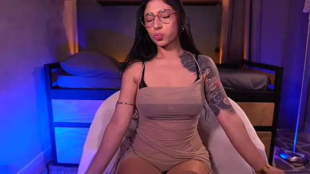 camila3   online show from 11/21/25, 06:18