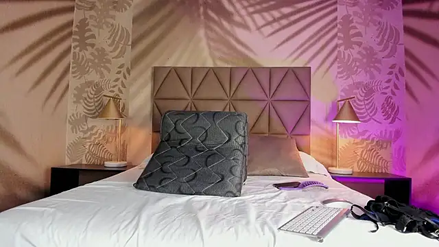 Scarleett 22 online show from 01/13/26, 08:02