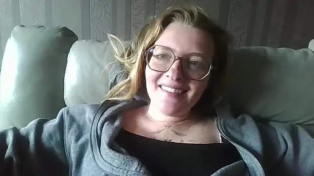 LiquidLeonie online show from 05/09/26, 04:21